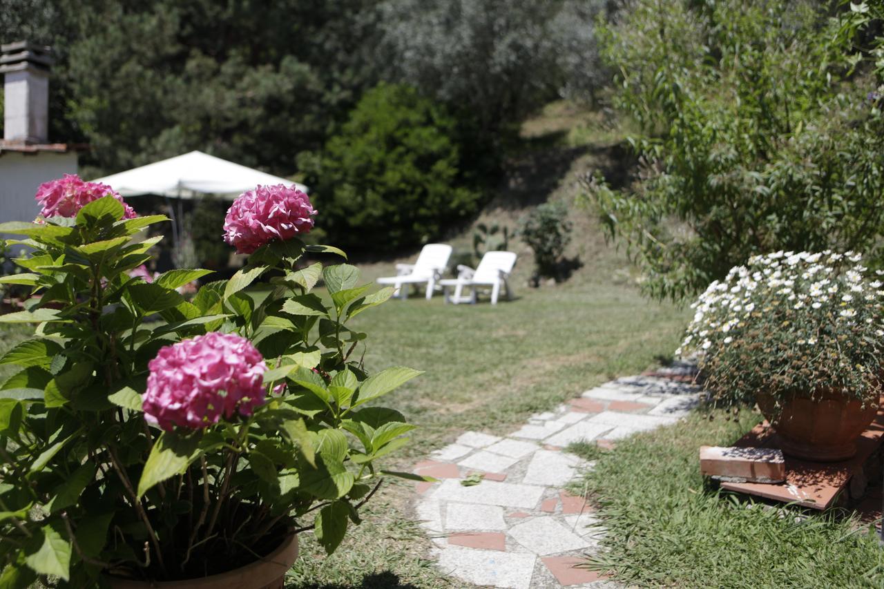Casa Virgilio Bed & Breakfast Fosdinovo Exterior photo