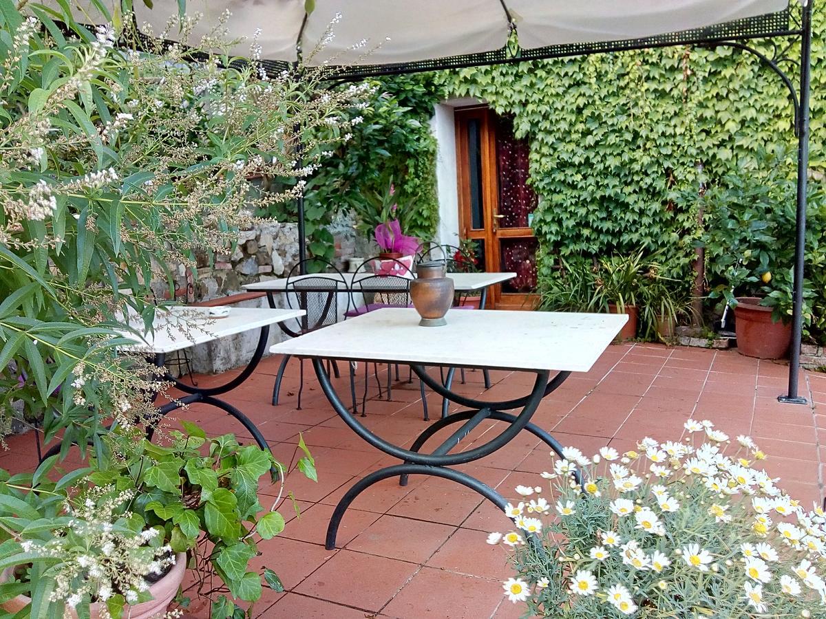 Casa Virgilio Bed & Breakfast Fosdinovo Exterior photo