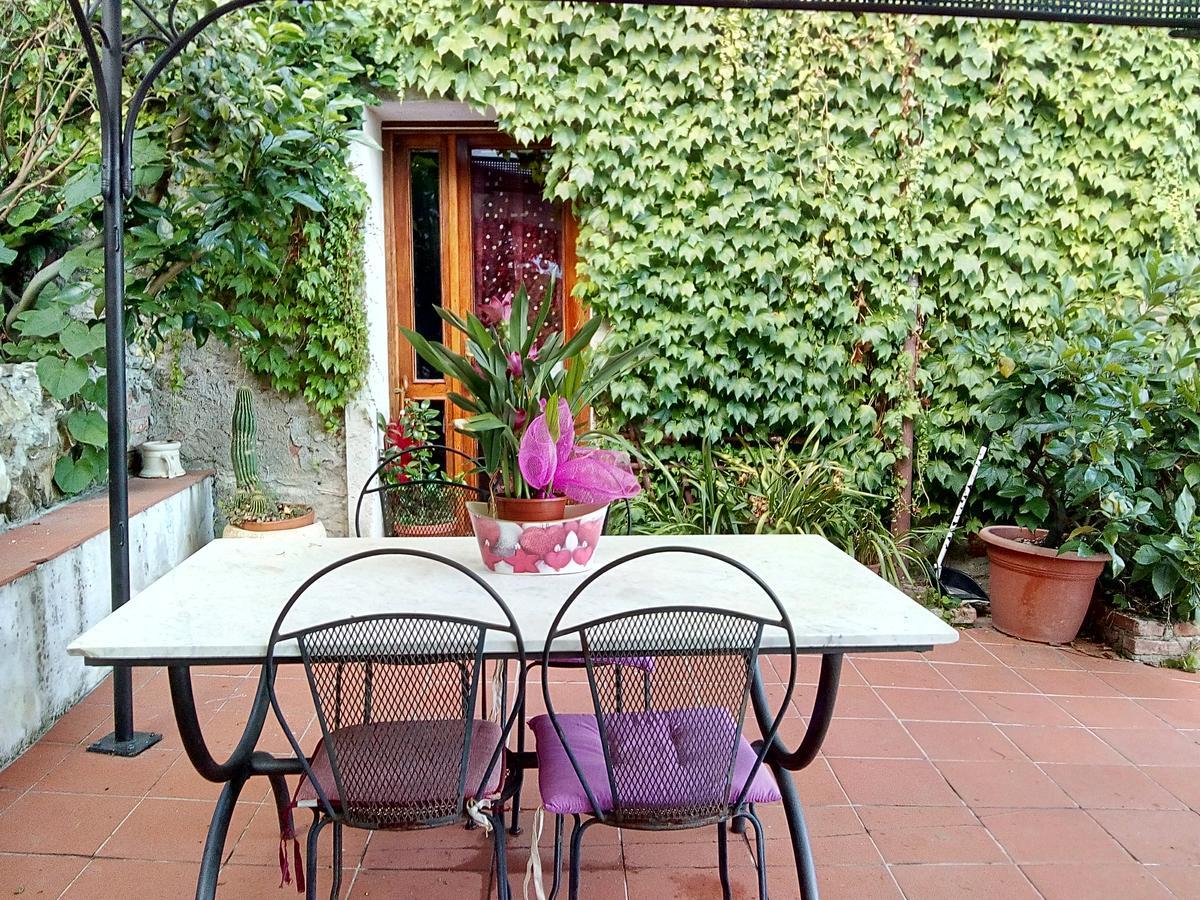 Casa Virgilio Bed & Breakfast Fosdinovo Exterior photo